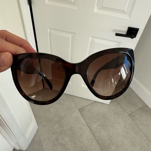 Prada Aunthentic Tortoise cat eye sunglasses - Picture 2 of 7